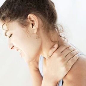 Durere severă din cauza osteocondrozei coloanei cervicale